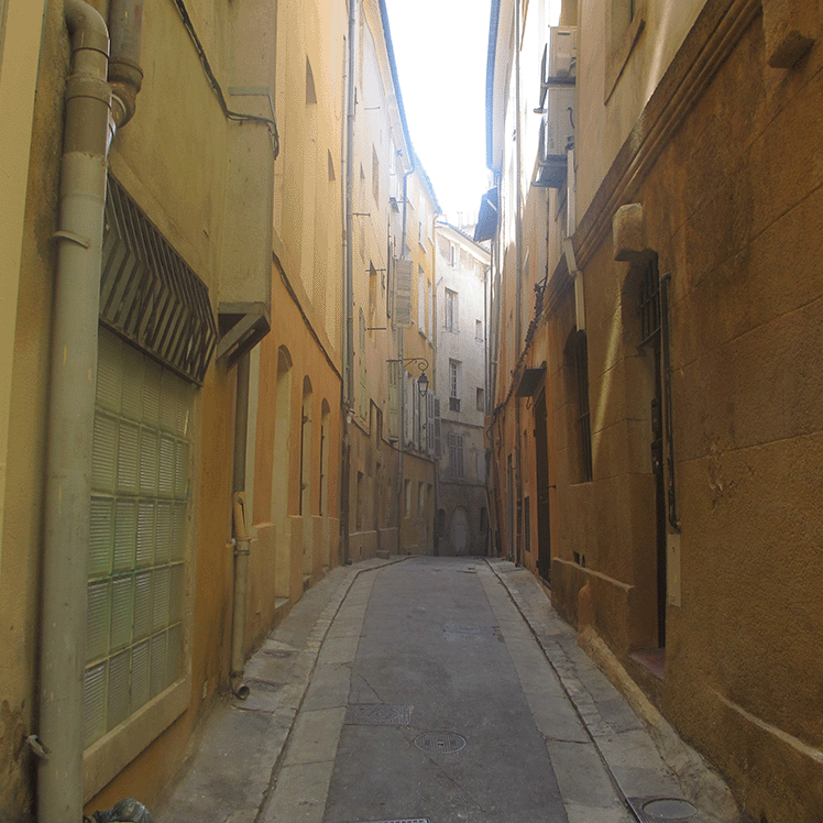 small empty alleyway